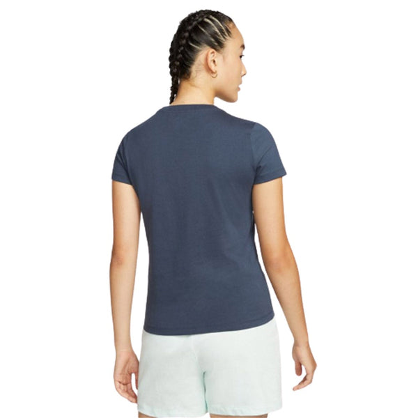 Nike Women's Femme Tee